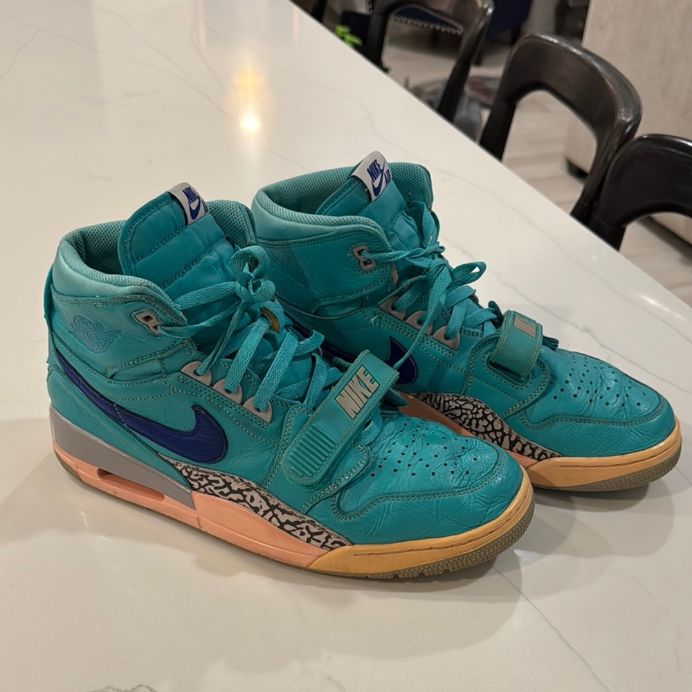 Nike Turquoise and Navy High-Top Sneakers